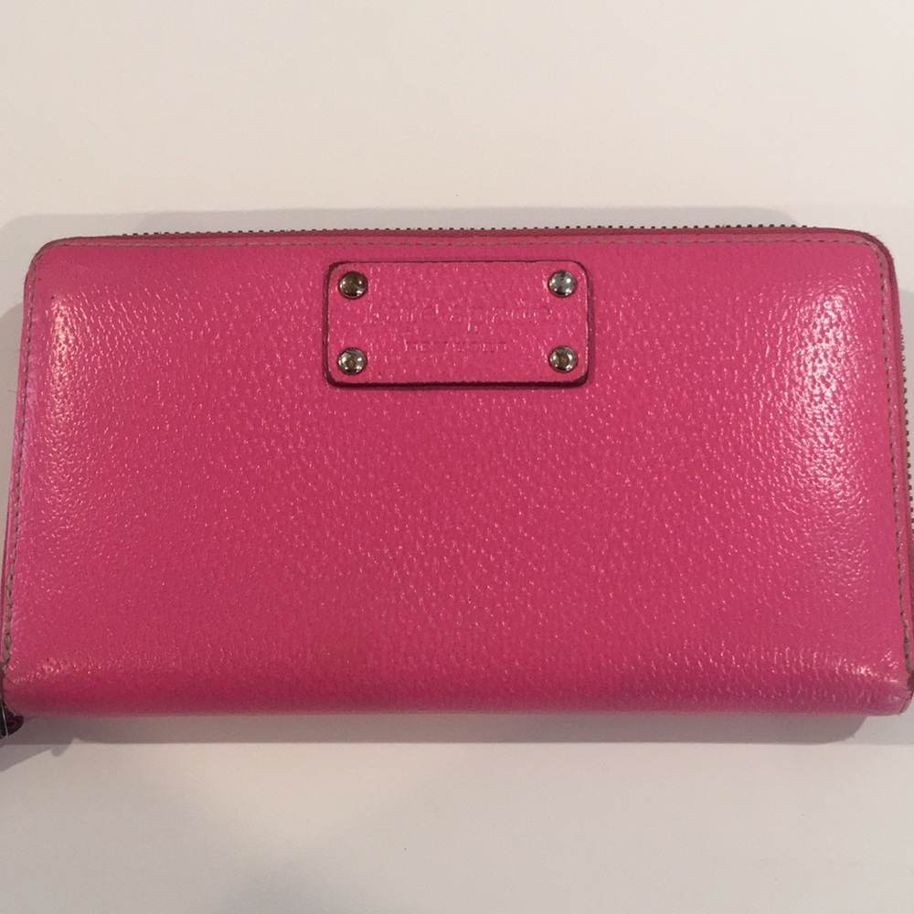 Kate Spade Pink zipper wallet GOOD condition